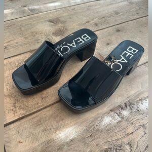 Beach by Matisse black shoes sz 6. New without box.